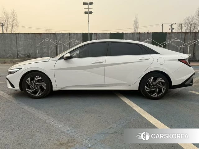Hyundai Elantra id 4208862 из Китая 17