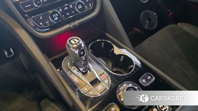 Bentley Bentayga id 3015943 из Кореи 9