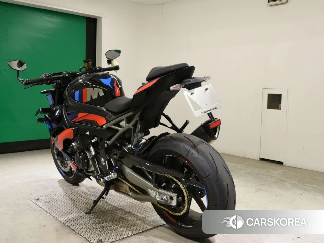 BMW M1000R id 4386966 из Японии 8