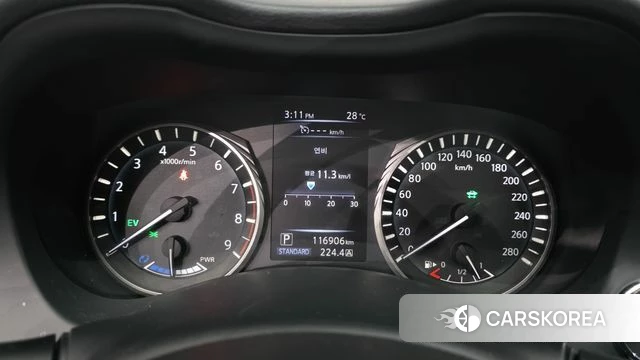 Infiniti Q50 id 4732463 из Кореи 29