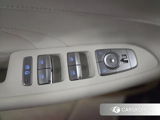 Hyundai The New Grandeur IG Hybrid id 3635530 из Кореи 18