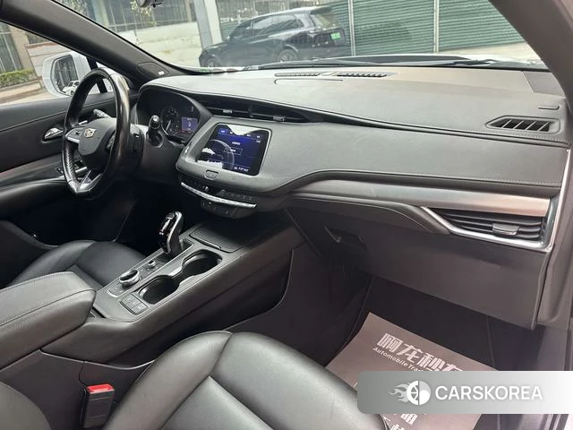 Cadillac XT4 id 4220994 из Китая 22