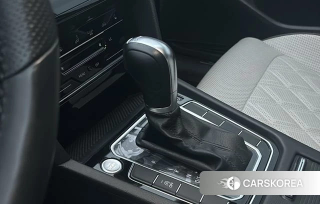Volkswagen Magotan id 4272815 из Китая 13