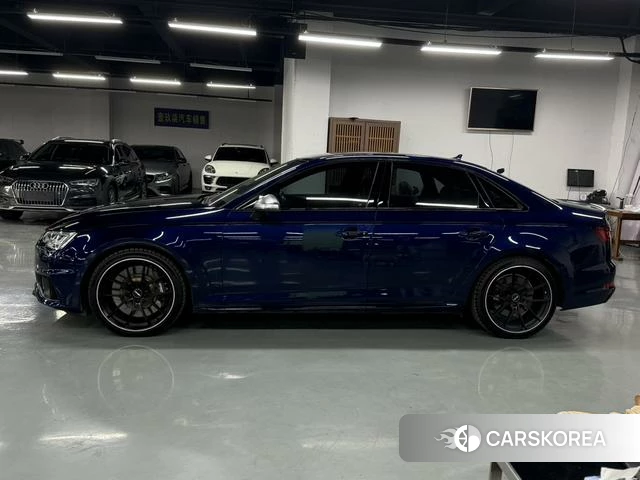 Audi S4 id 4238463 из Китая 16