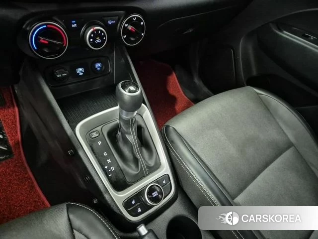 Hyundai Venue id 4915756 из Кореи 18