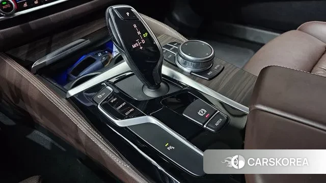 BMW 5 Series (G30) id 3380212 из Кореи 18