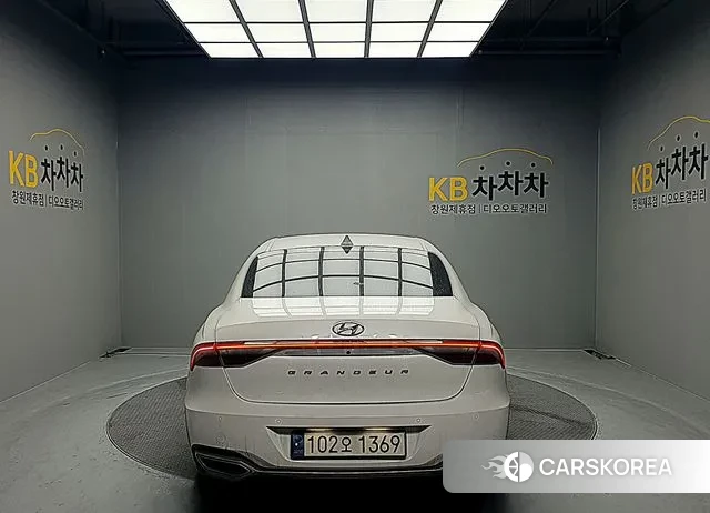 Hyundai The New Grandeur IG id 3416409 из Кореи 18