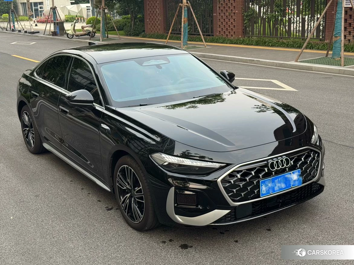 Audi A5L id 4512701 из Китая 8