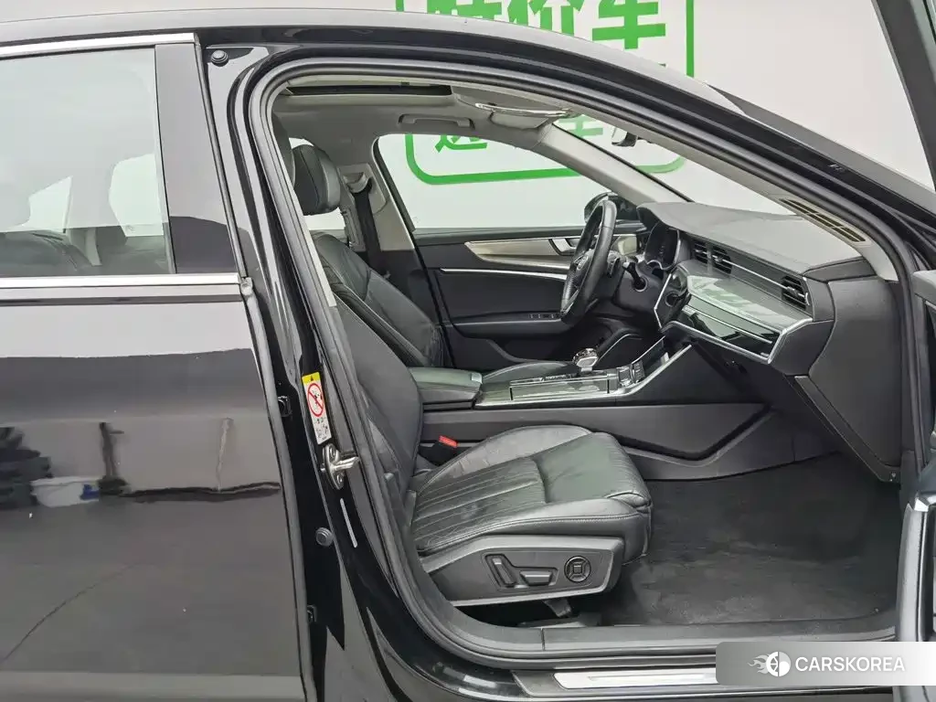 Audi A6L id 4622609 из Китая 22