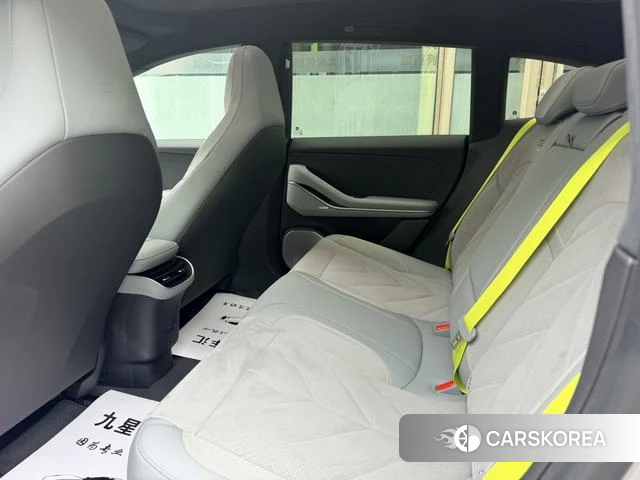 Weilai ET5T id 4198960 из Китая 17