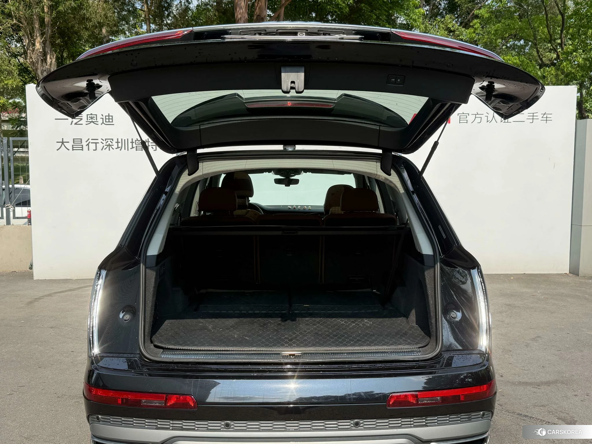 Audi Q7 id 4426524 из Китая 17