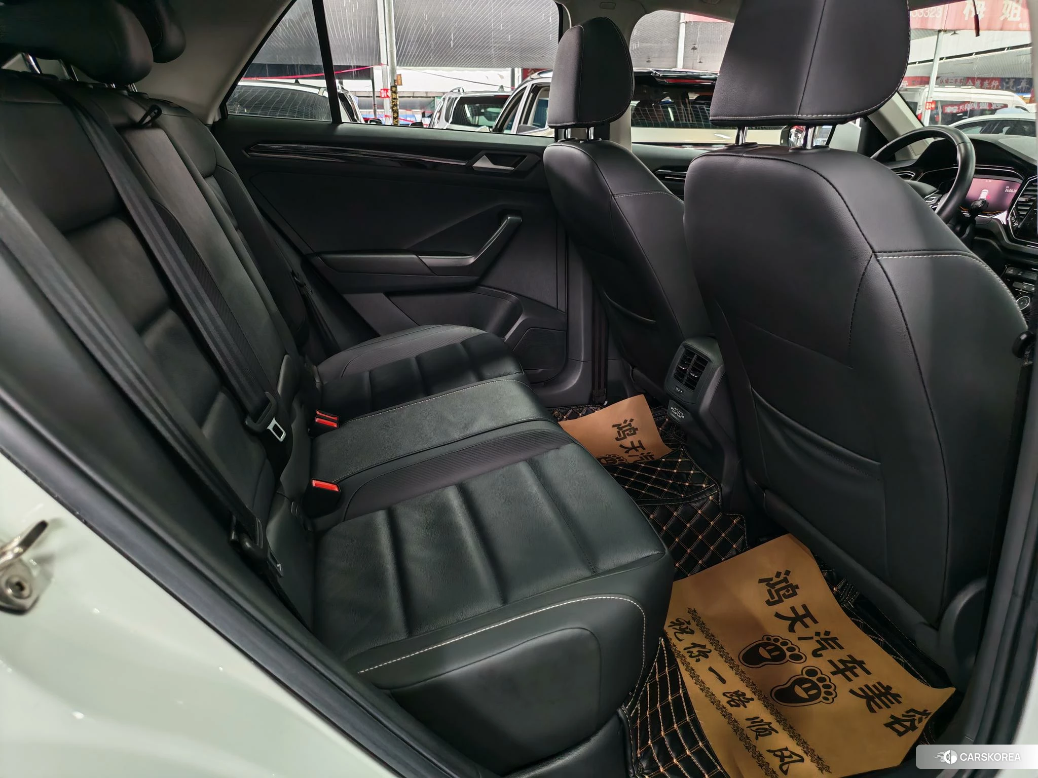 Volkswagen T-Roc id 4510847 из Китая 16