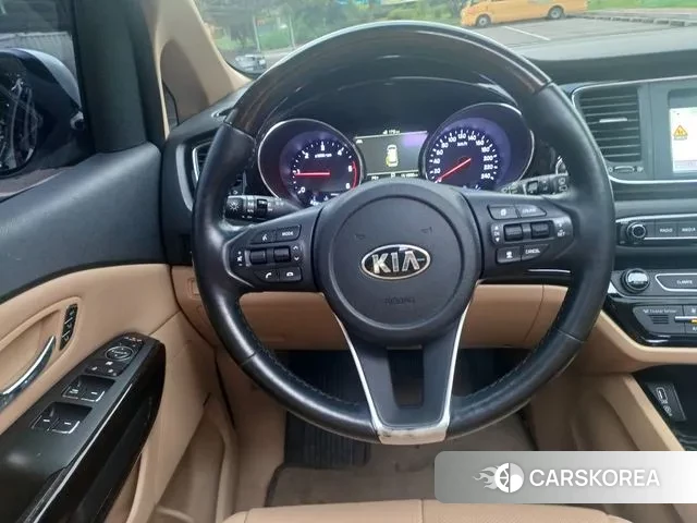 Kia The New Carnival id 2990831 из Кореи 18