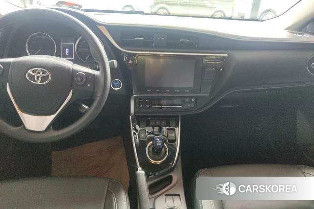 Toyota Corolla dual engine E+ id 4328963 из Китая 15