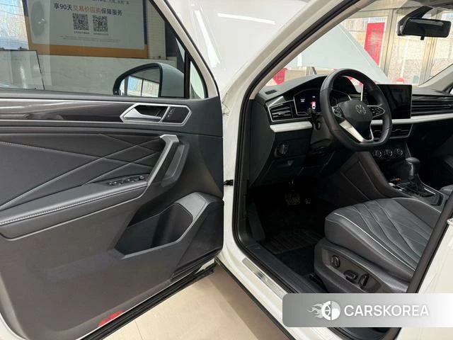 Volkswagen Tiguan L id 4299537 из Китая 21