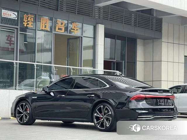 Audi A7L id 4278642 из Китая 15