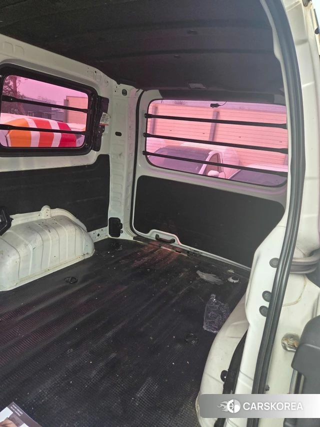 Hyundai Staria id 3852333 из Кореи 8