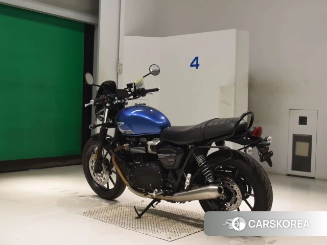 Triumph STREET TWIN id 4320188 из Японии 8
