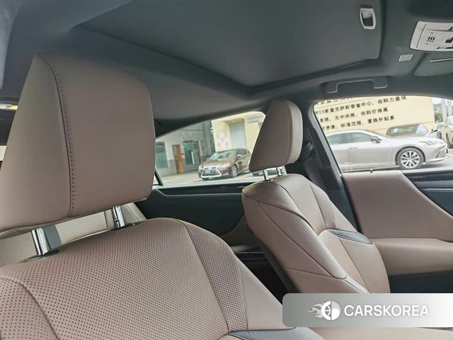 Lexus ES id 4291531 из Китая 12
