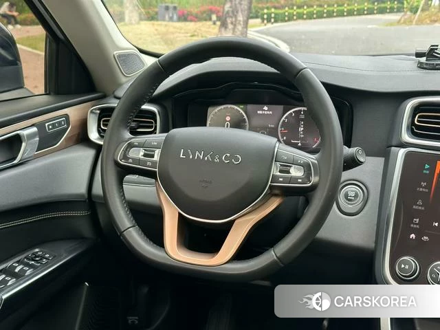 Lynk 01 id 3890766 из Китая 8