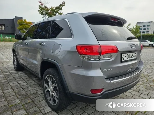 Jeep Grand Cherokee id 3269899 из Кореи 18