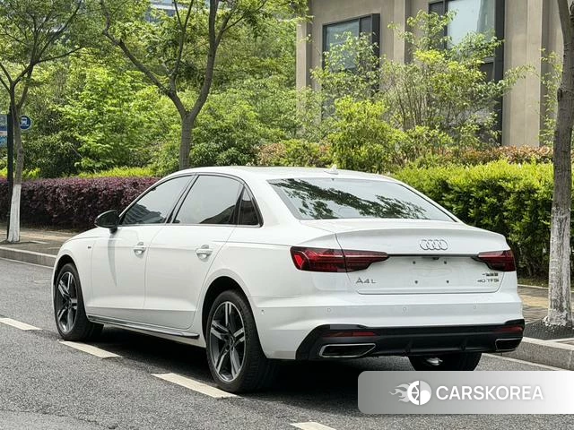 Audi A4L id 4334851 из Китая 9
