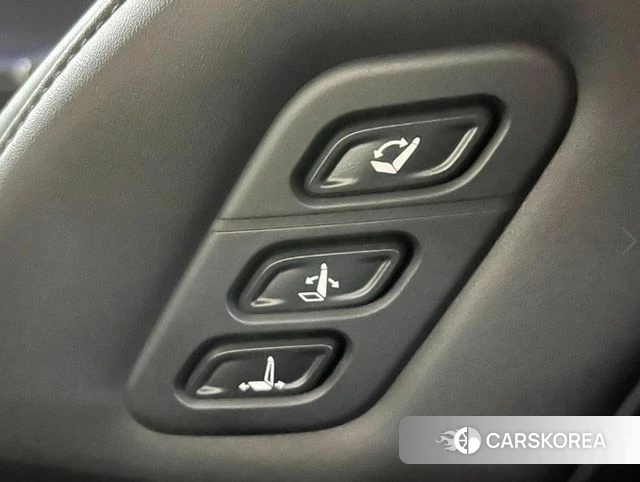 Hyundai Grandeur (GN7) id 3963679 из Кореи 17