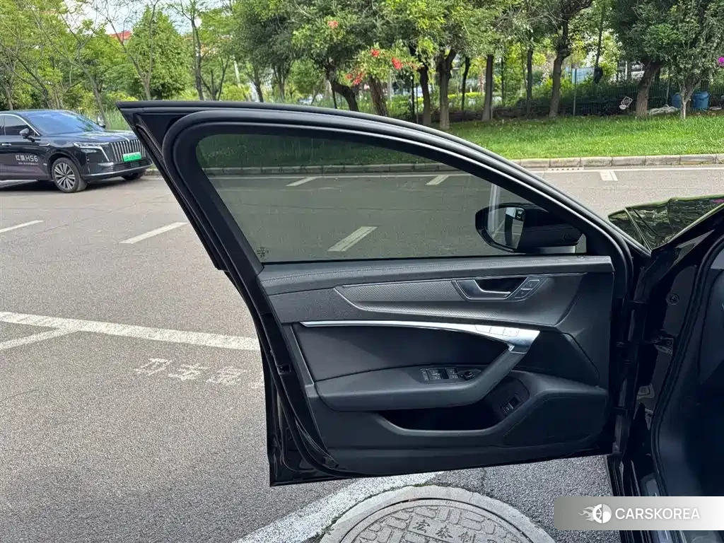 Audi A6 (imported) id 4546592 из Китая 28
