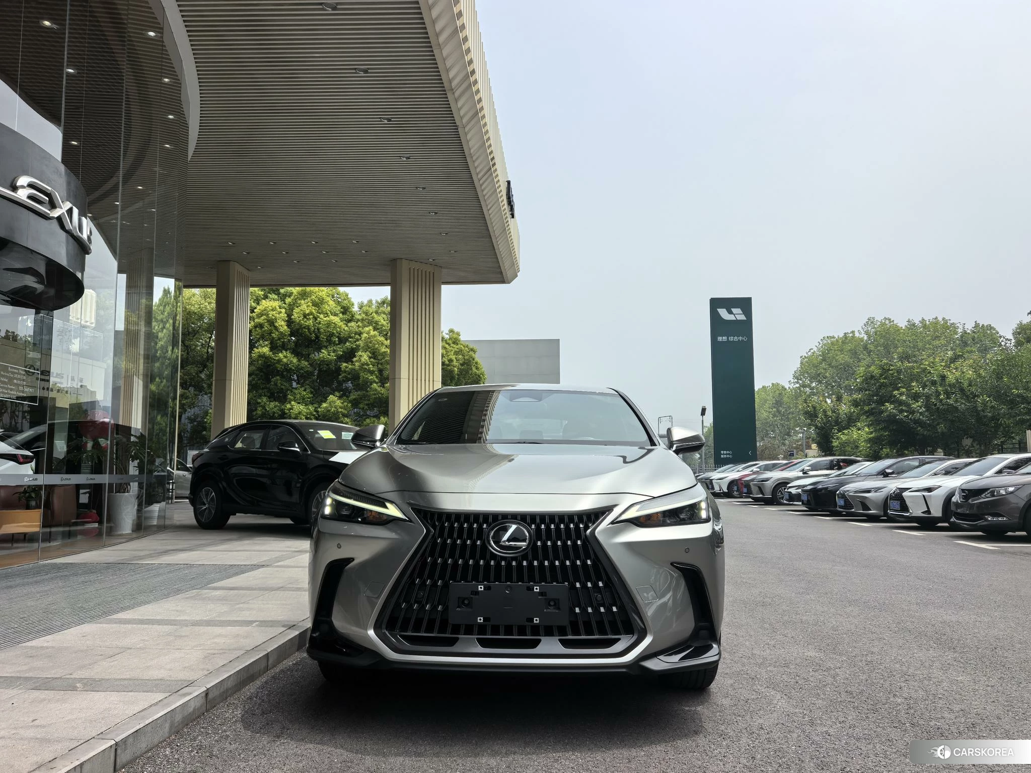 Lexus NX id 4413508 из Китая 15