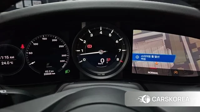 Porsche 911(992) id 3054137 из Кореи 18