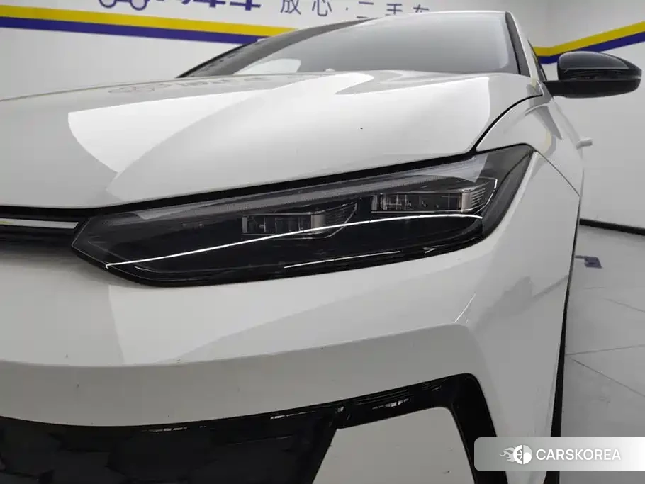 Volkswagen Lavida id 4674509 из Китая 14
