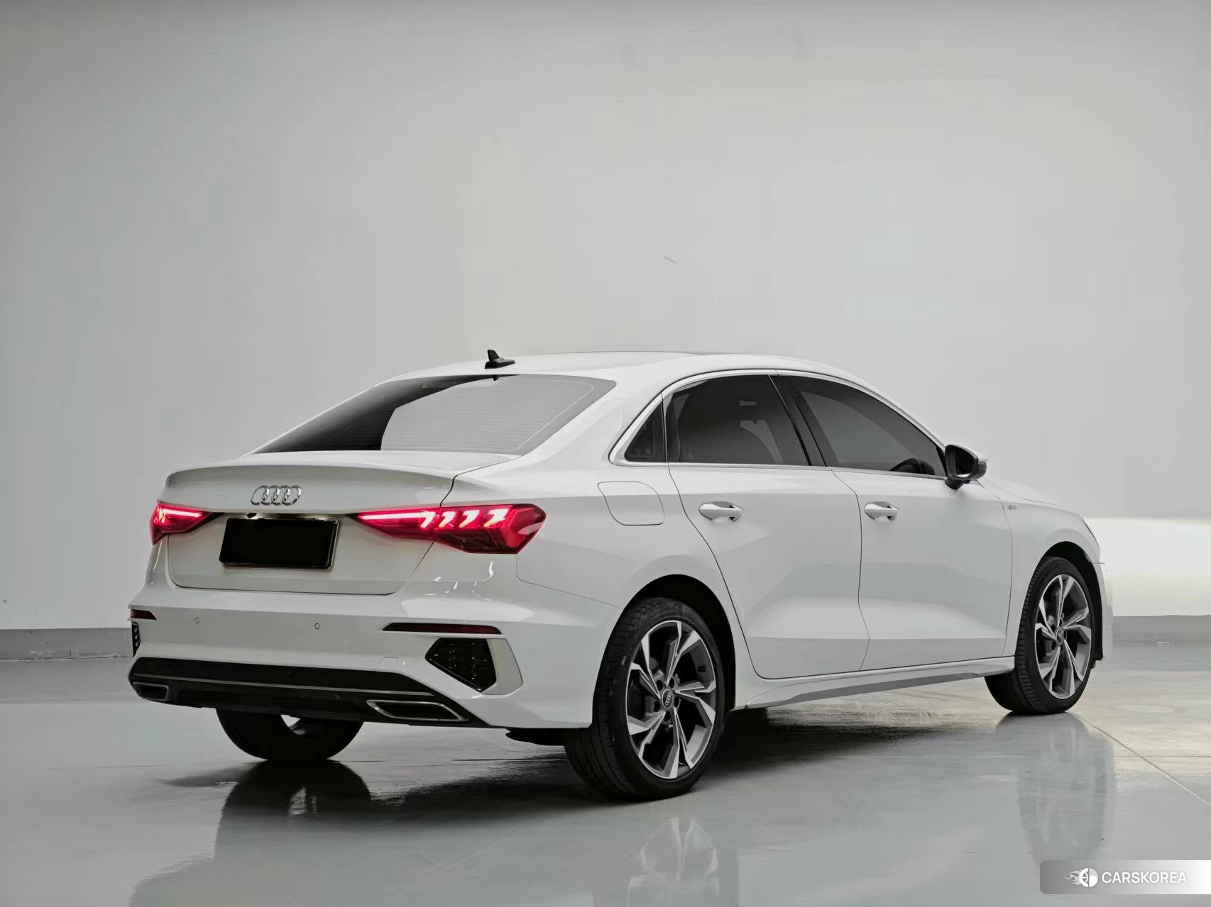Audi A3 id 4514965 из Китая 18