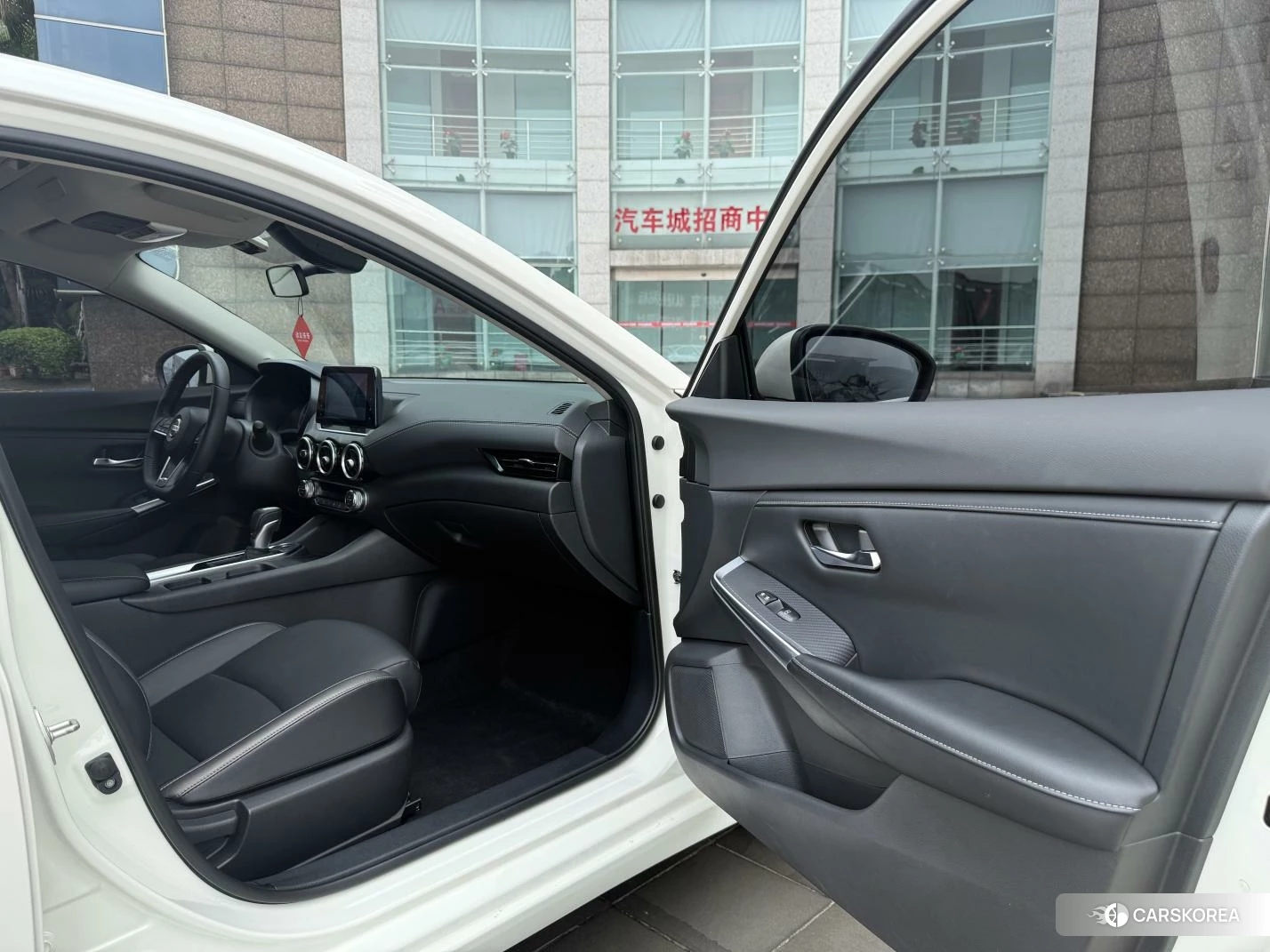 Nissan Xuan Yi id 4452985 из Китая 12