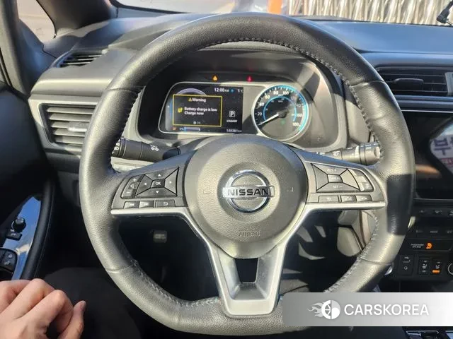 Nissan Leaf (ZE1) id 3535928 из Кореи 9