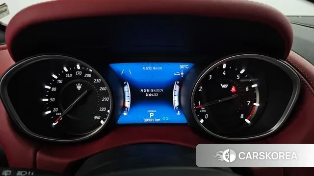 Maserati Levante id 2890144 из Кореи 18