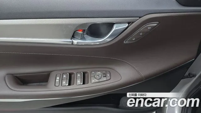 Hyundai The New Grandeur IG id 2671532 из Кореи 18