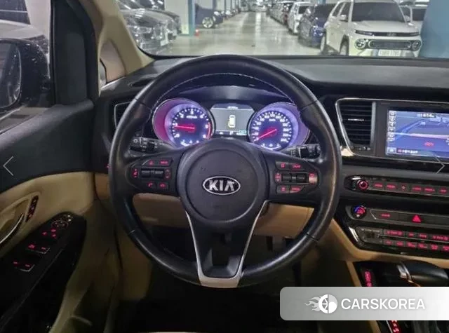 Kia The New Carnival id 3656446 из Кореи 17