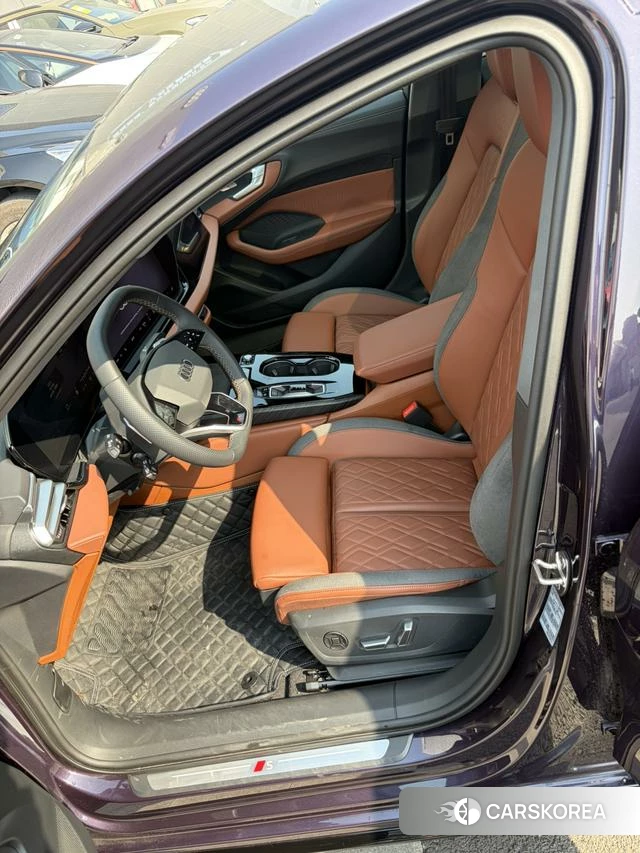 Audi A5L id 4259393 из Китая 8