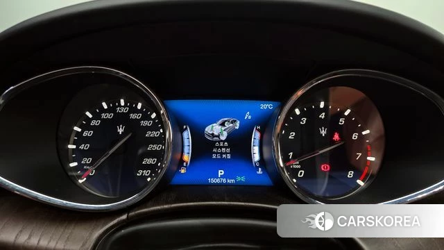 Maserati Quattroporte id 4020661 из Кореи 18