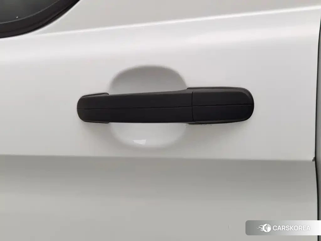 Ford Transit id 4685892 из Китая 22