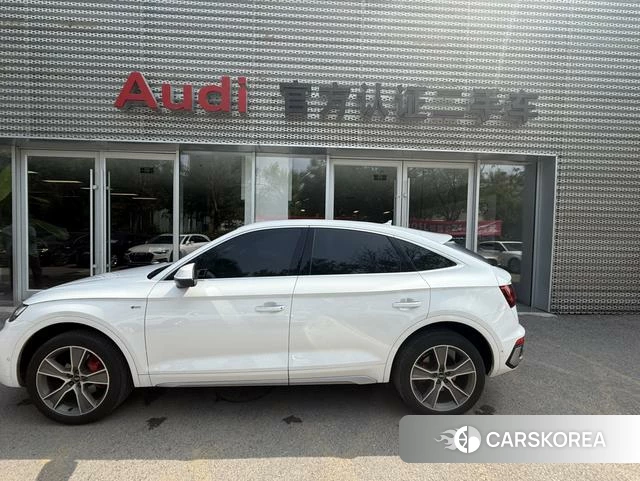 Audi Q5L Sportback id 4320799 из Китая 8