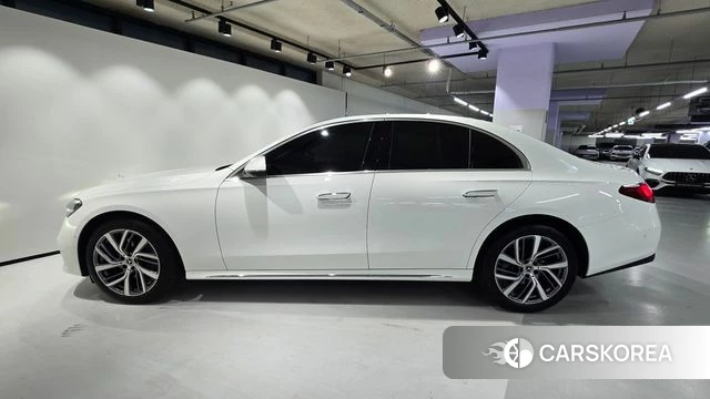 Mercedes-Benz E-Class W214 id 4381047 из Кореи 18