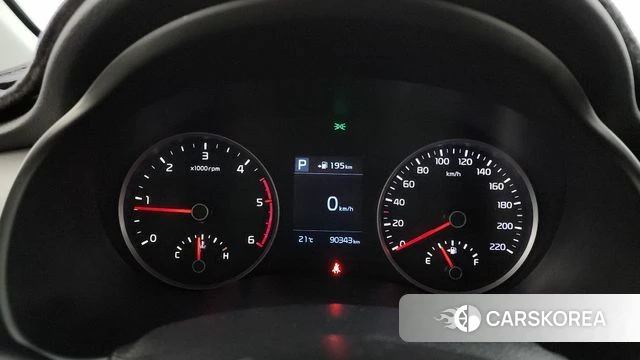 Kia Stonic id 4345252 из Кореи 31