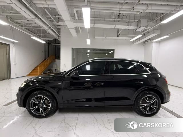 Audi Q5L id 4307708 из Китая 18