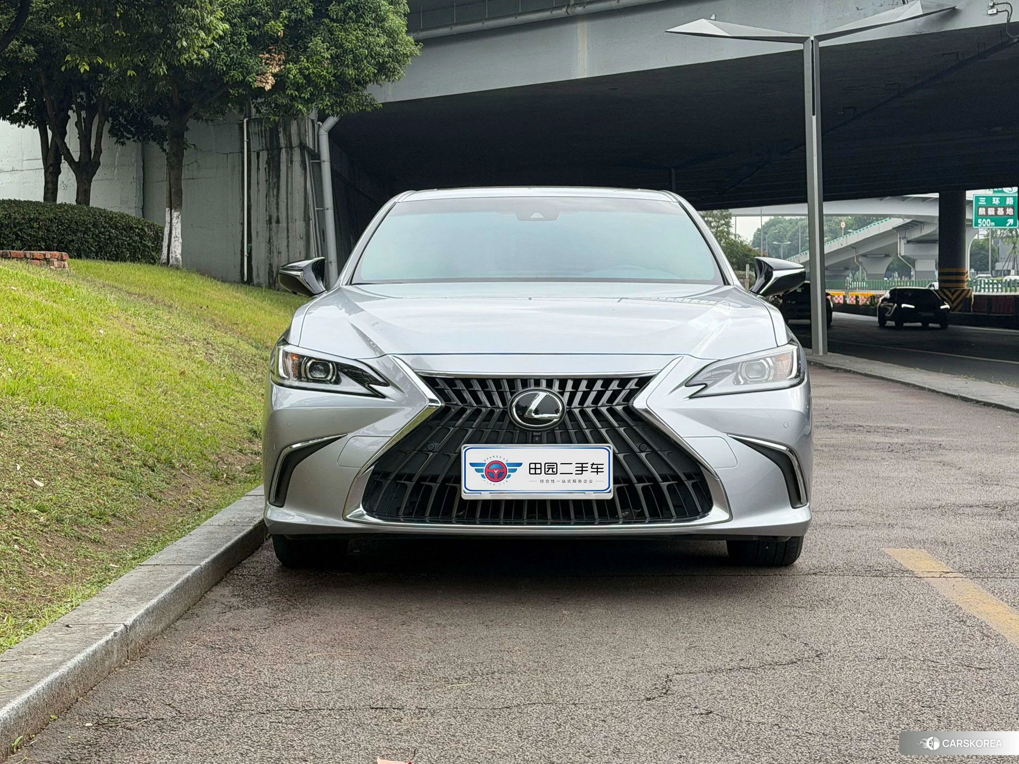 Lexus ES id 4473955 из Китая 11
