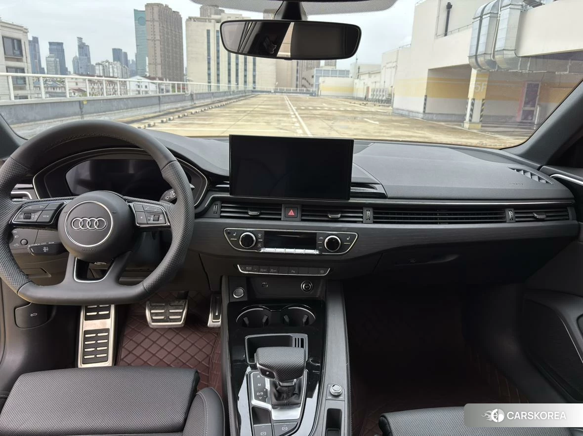 Audi A4L id 4473792 из Китая 14
