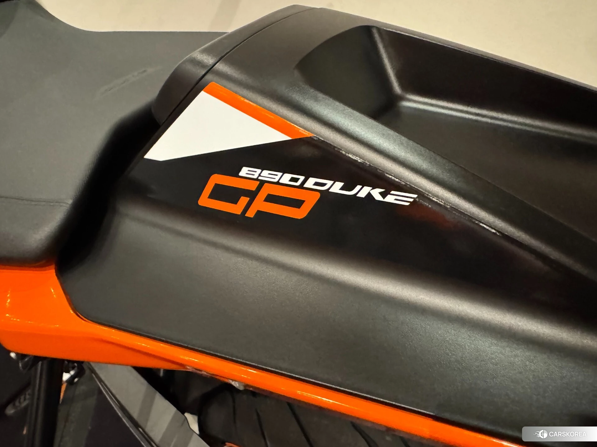 KTM 890 DUKE GP id 3939662 из Японии 8