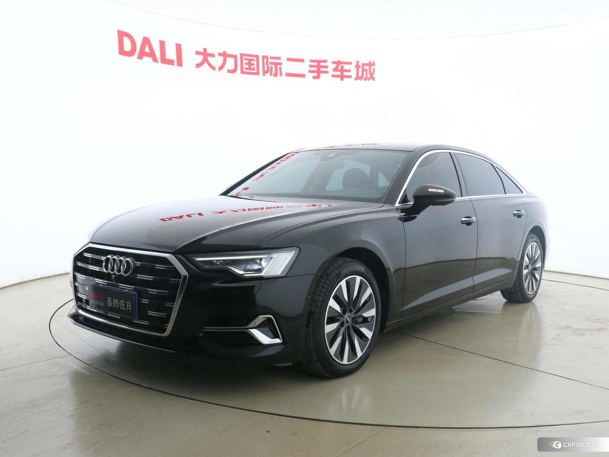 Audi A6L id 4515113 из Китая 13