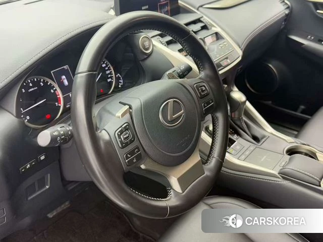 Lexus NX id 4274405 из Китая 15