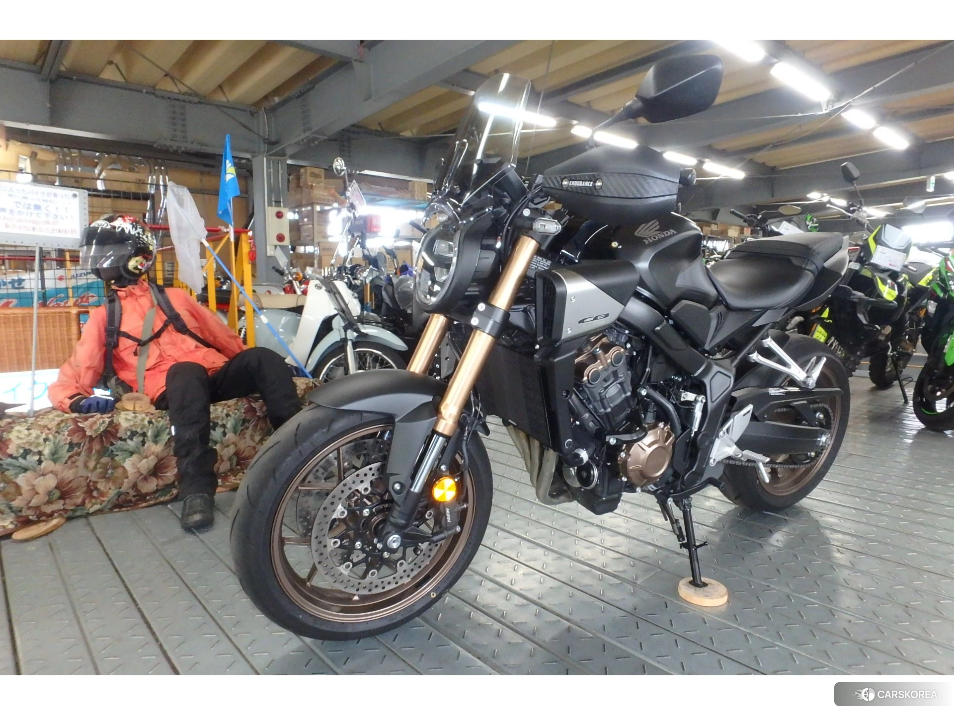 Honda CB650R E-CLUTCH id 4380298 из Японии 15